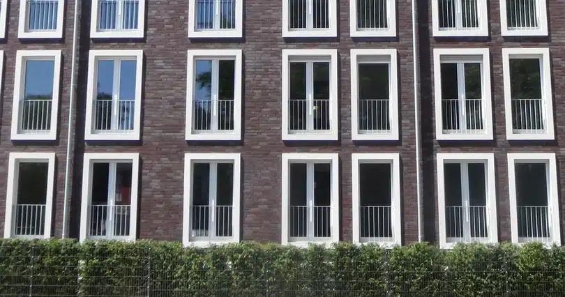 Fensterumrahmungen Türgewände Beton